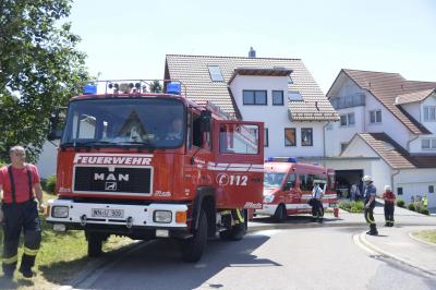 Lkw brennt vollstaendig aus in Urbach